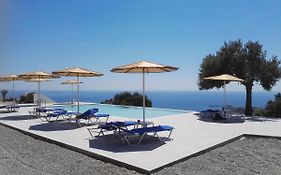 Bouganville Bed & Breakfast Stegna